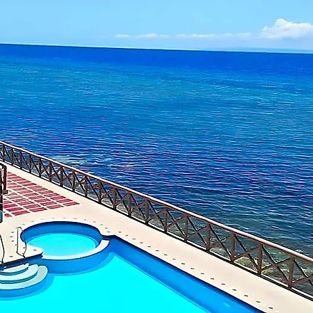 Nadelmar Hotel & Resort - Barkada Room